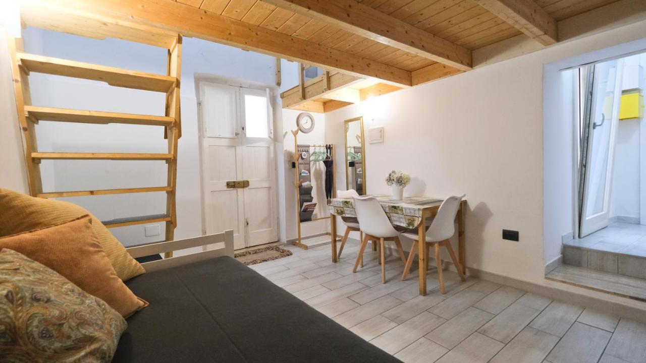 Apartamento Monolocale Porta Napoli Bríndisi Exterior foto